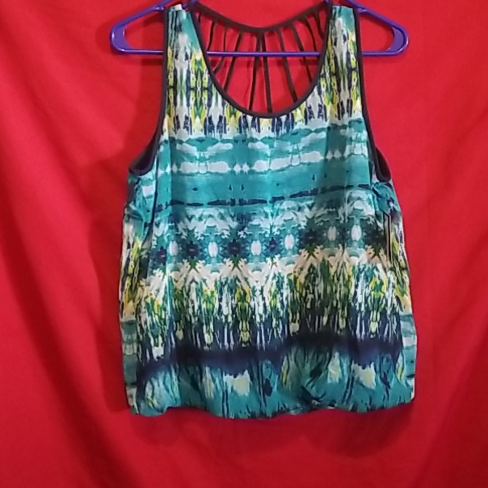 Cage back tank